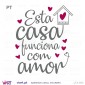 Esta casa funciona com Amor. Vinil Decorativo Parede! Autocolante Adesivo. Vinis Decorativos Viart - PT